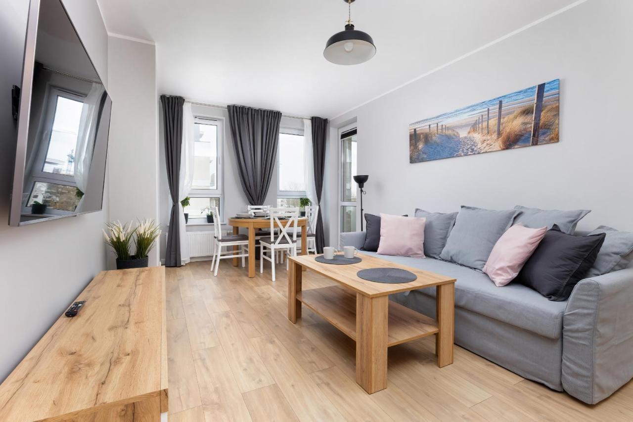 Apartamenty Platany Z Parkingiem By Noclegi Renters Колобжег Экстерьер фото