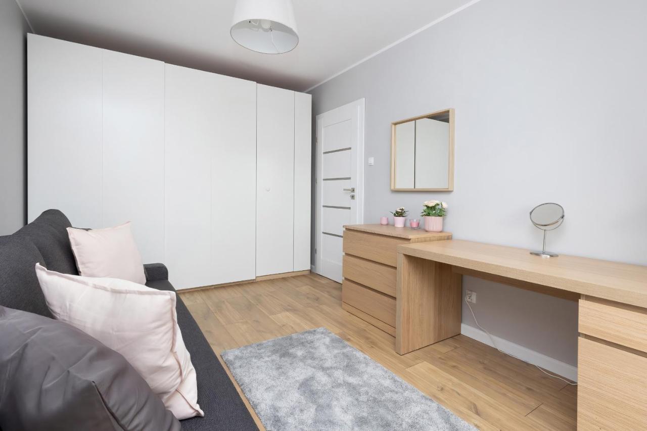 Apartamenty Platany Z Parkingiem By Noclegi Renters Колобжег Экстерьер фото