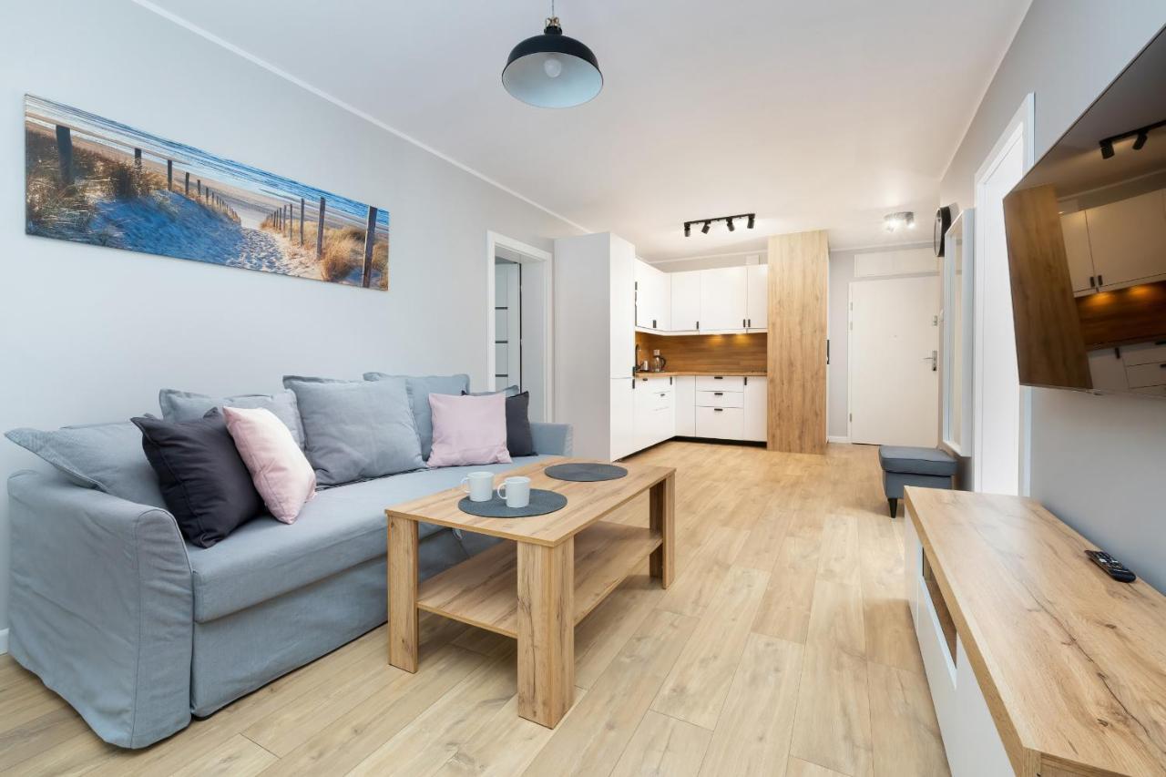 Apartamenty Platany Z Parkingiem By Noclegi Renters Колобжег Экстерьер фото