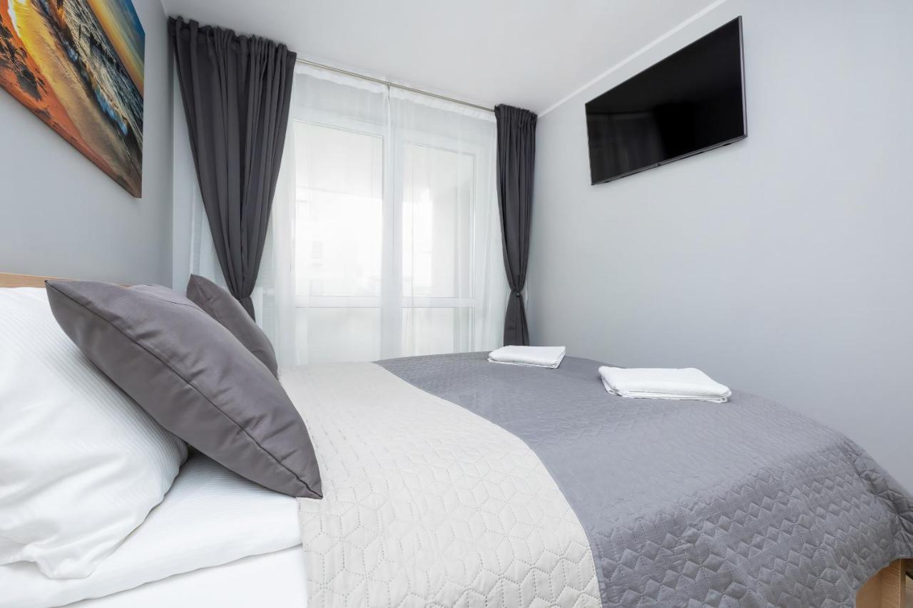 Apartamenty Platany Z Parkingiem By Noclegi Renters Колобжег Экстерьер фото