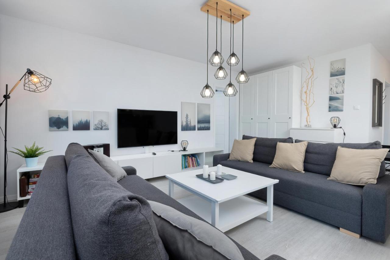 Apartamenty Platany Z Parkingiem By Noclegi Renters Колобжег Экстерьер фото