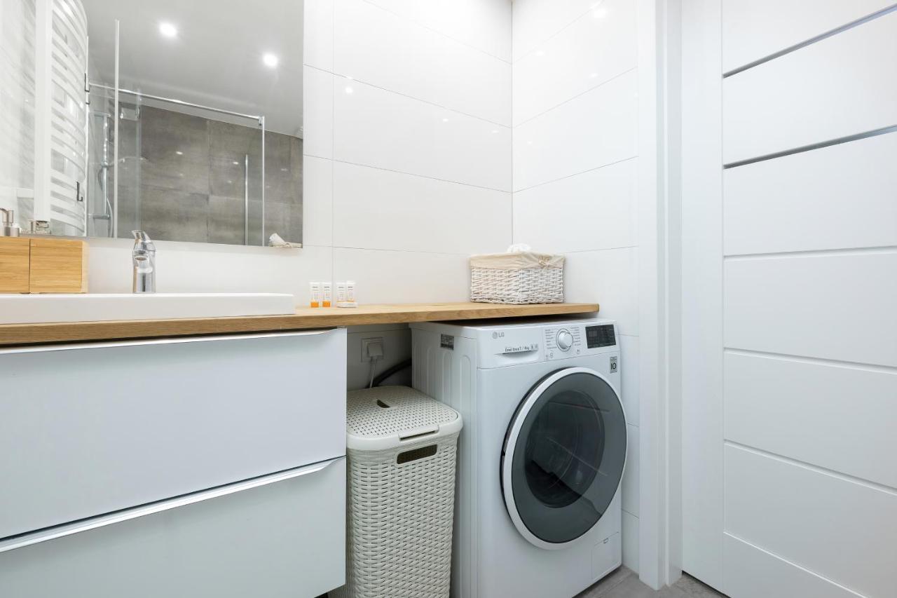 Apartamenty Platany Z Parkingiem By Noclegi Renters Колобжег Экстерьер фото